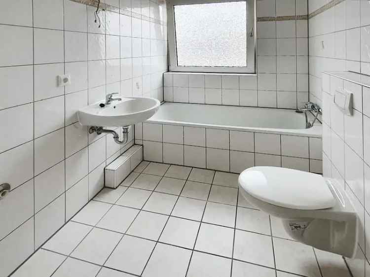 Für Sie frisch renoviert - 2-Zimmer-Wohnung im Erdgeschoss