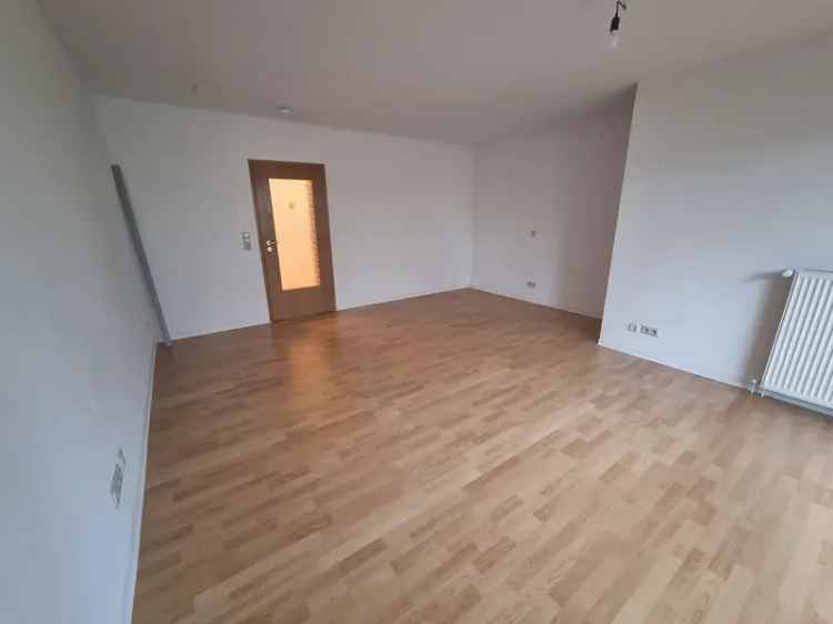 Attraktive 1 Zimmer Wohnung kaufen in Welsleben mit Balkon und Gartenblick