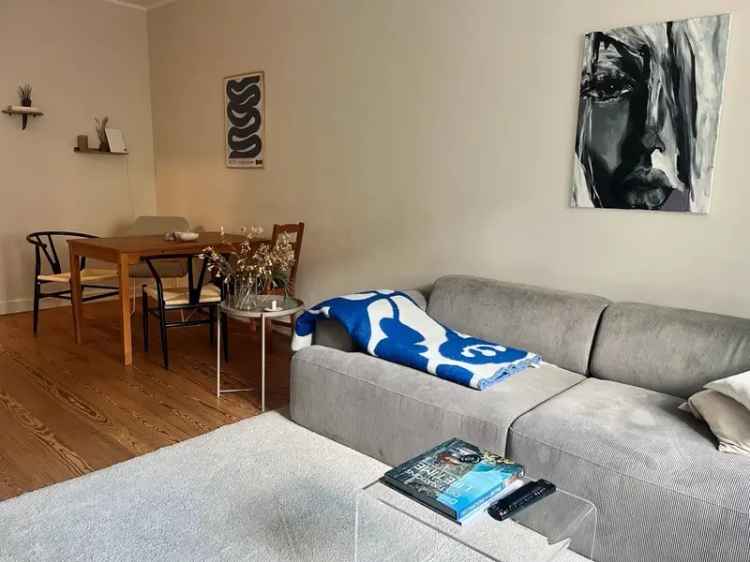 2 Zimmer Wohnung Hamburg Nord Altbau Dielenboden Bad