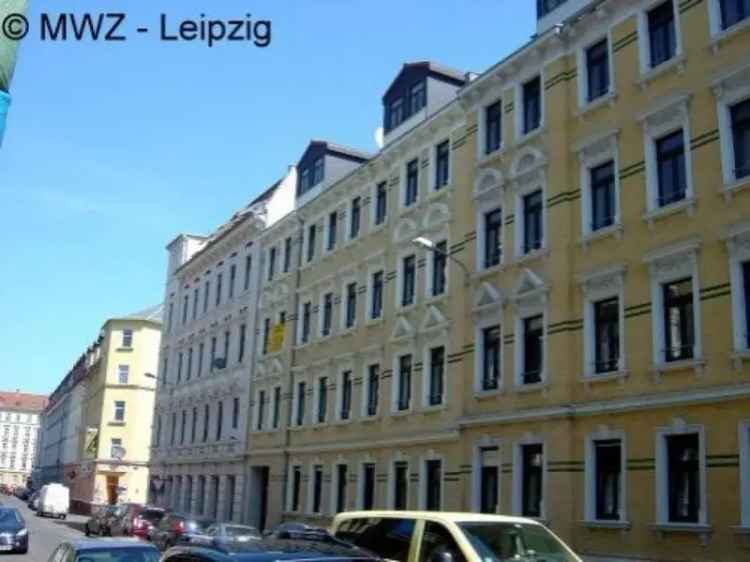 2 Raum Wohnung Dachgeschoss Lindenau helle Wohnung saniert