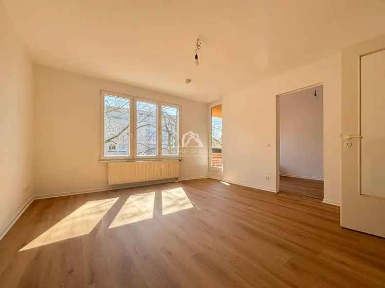 2-ZIMMER WOHNUNG IN RUHIGER LAGE! PROVISIONSFREI!
