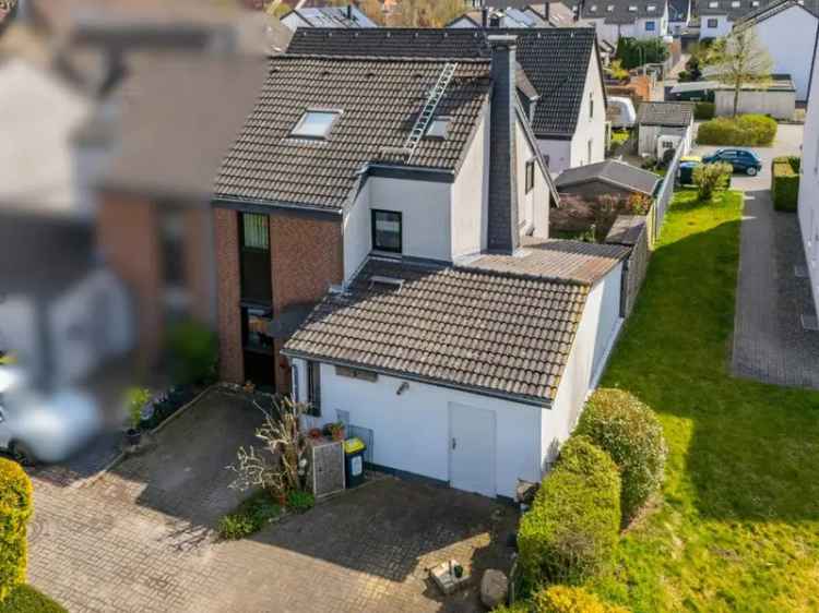 Charmante Doppelhaushälfte in idyllischer Wohnlage mit Naturblick in Dortmund Wickede