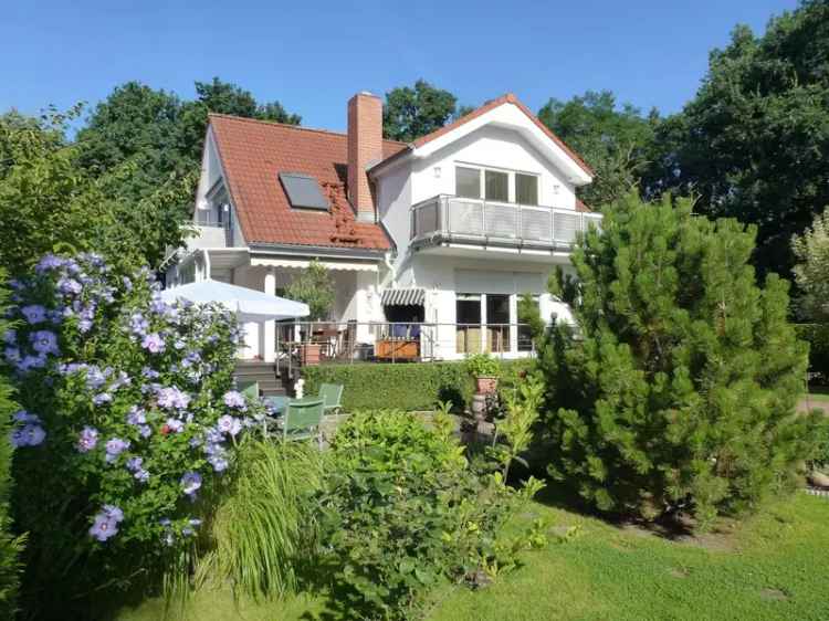 Architektenhaus mit Einliegerwohnung 240qm Garten Doppelgarage