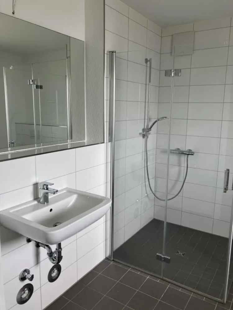 Etagenwohnung: 2 Zimmer Parkstraße27 in Moers