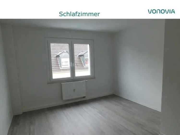 Renovierte 2 Zimmer Wohnung mit Balkon in Essen Karnap