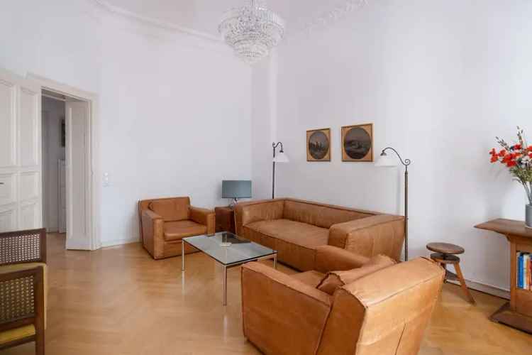 3 Zimmer Altbauwohnung Berlin Schöneberg mit Stuck Loggia