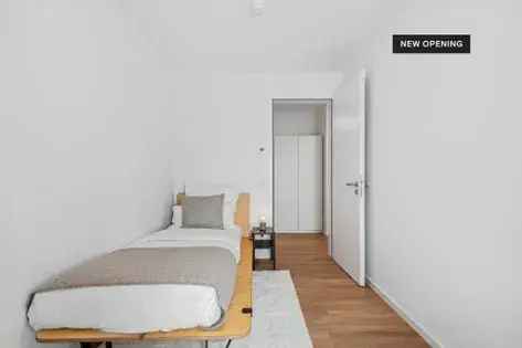 Wohnung (10.0 m²) zur Miete in Berlin (Lisa-Fittko-Straße 5, 10557 Berlin, Germany) - immosurf.de