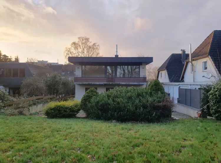 Wohnung mit grossem Balkon im Penthousestil, freier Blick in die Natur, hochwertig renoviert,energetisch saniert.