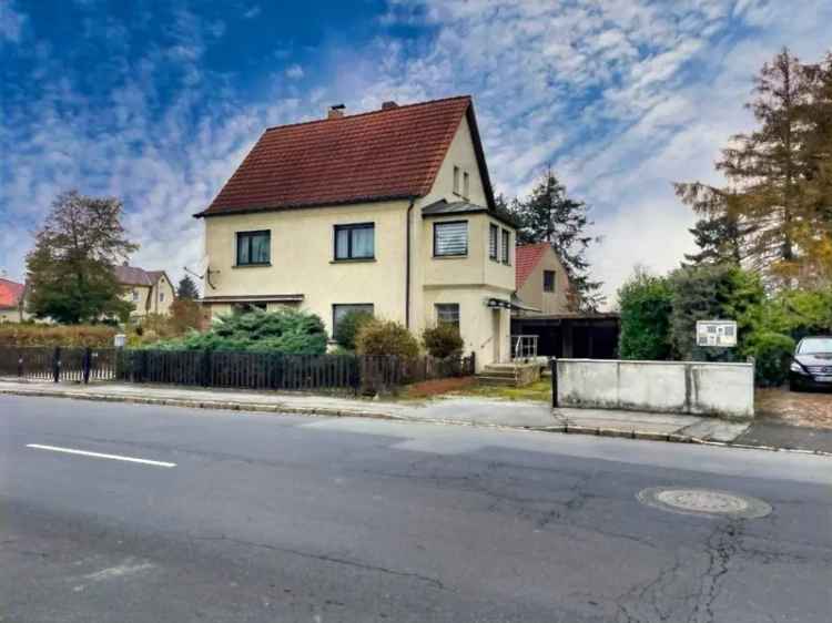 Liebenswertes Zweifamilienhaus in toller Lage DD-Norden