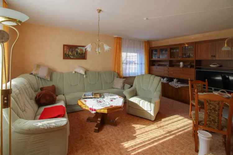 Einfamilienhaus kaufen in Machern mit großem Garten und Garage