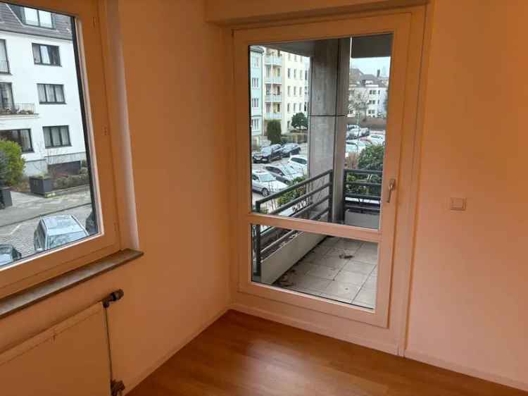 Düsseltal 2 5 Zimmer Wohnung Balkon moderne Einbauküche