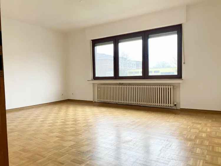 Helle 3,5 Zimmer Wohnung, 1. OG, gepfl. 6 FH, zentr. Lage, Parkettboden