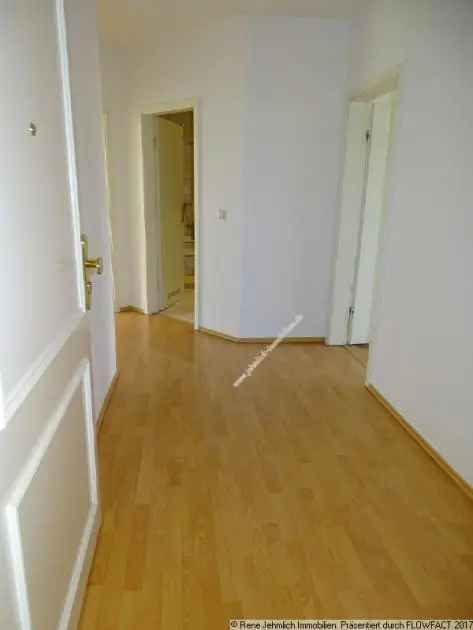 2 Zimmer Wohnung Kaßberg Altbau Dachgeschoss 68m²