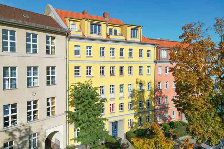 Tempelhof Dachgeschosswohnung Neubau 3 Balkone 94m²