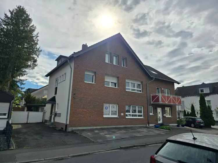 Attraktives Mehrfamilienhaus mit Entwicklungspotenzial in Köln-Wahnheide!!!