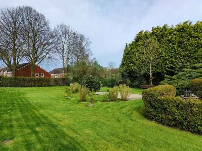 Familienhaus mit großem Garten 1331m² Garage Werkstatt