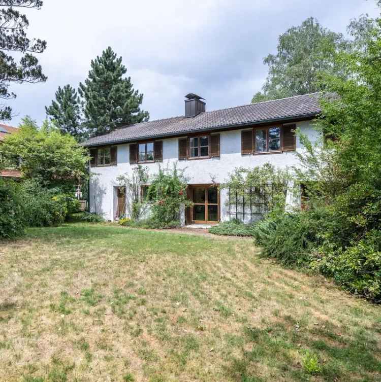 AIGNER - Charmantes Einfamilienhaus mit großzügigem Garten unweit der Ludwigshöhe