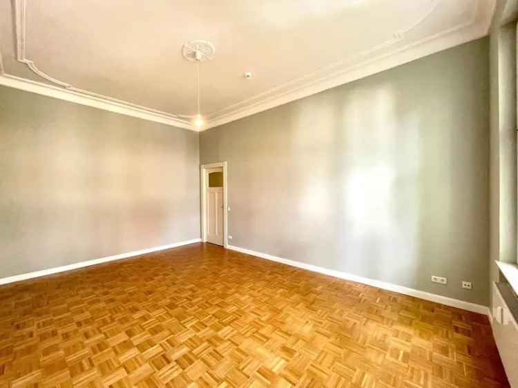 4 Zimmer Wohnung sanierter Altbau mit Balkon nördliche Innenstadt