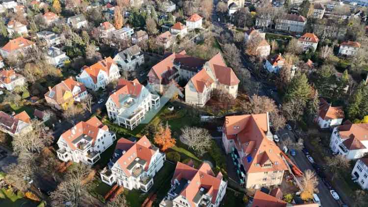 Exklusives Wohnen in Dahlem:  3-Zimmer Wohnung in kernsaniertem Baudenkmal