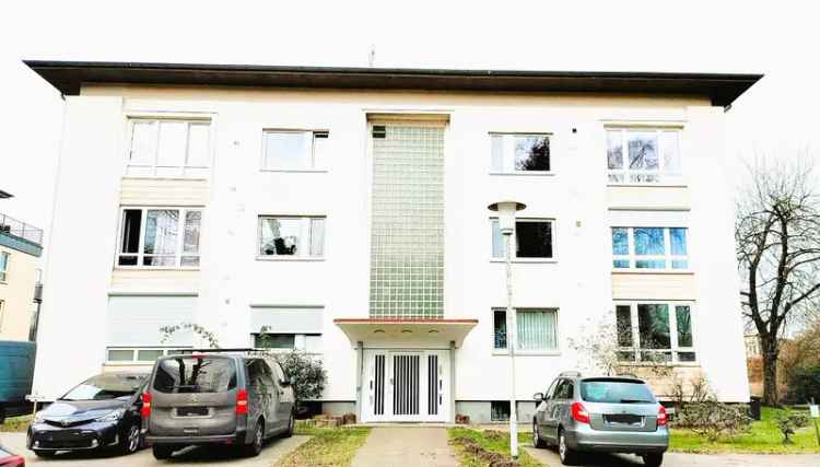 4 Zimmerwohnung zu verkaufen mit Balkon und 2 Stellplätzen