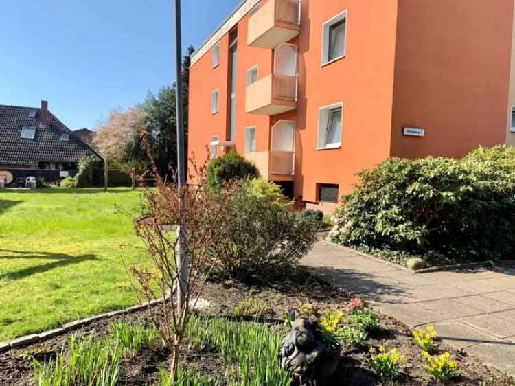 Erdgeschosswohnung kaufen mit Parkett und Balkon