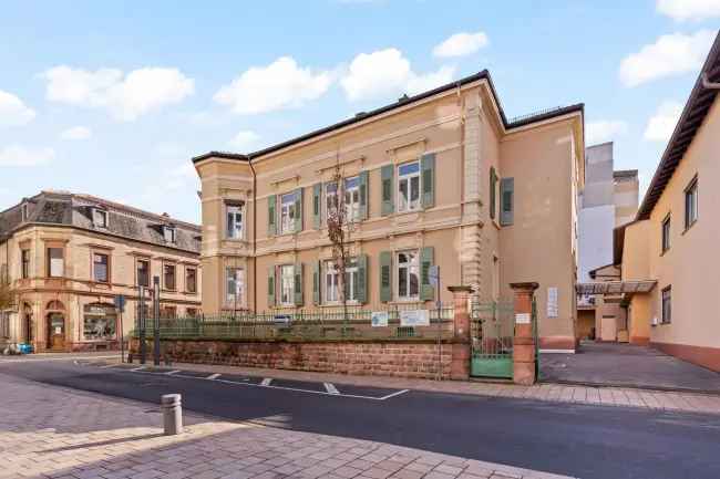 4 5 Zimmer Wohnung Innenstadt Erstbezug nach Kernsanierung 204m² Garten Garage