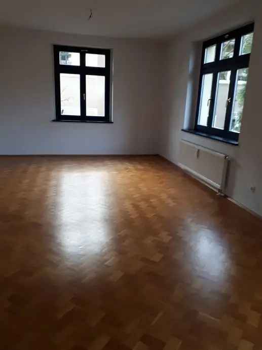 Attraktive 3-Zimmer-Wohnung mit Balkon und unverbautem Blick auf Dresden