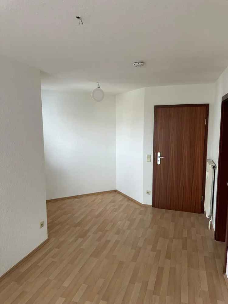 Mieten 1-Zimmer-Appartement in Eppingen mit Balkon und neuer Küche