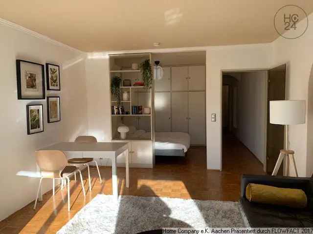 Mieten Sie ein modernes 1,5 Zimmer Apartment in Frankenberger Viertel mit Balkon und Schwimmbadnutzung