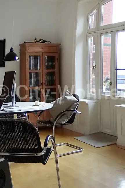 Helle 85qm Altbauwohnung Hamburg Altona mit Elbblick