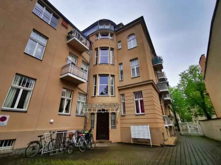 3 Zimmer Wohnung Denkmalgeschutzte Villa Wasserlage