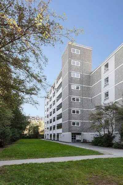 Hier will ich wohnen! 2-Zimmerwohnung in Hannover-Sahlkamp teilmodernisiert