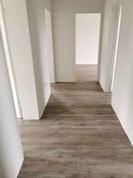 Zum Einzug frisch renoviert und saniert - mit ebenerdigem Duschbad!