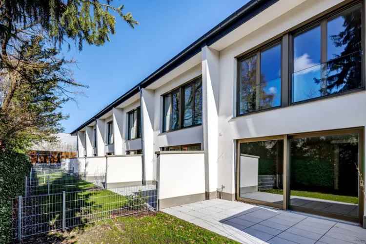 NEUBAU – Exklusives Stadthaus mit energieeffizienter Bauweise in Englschalking