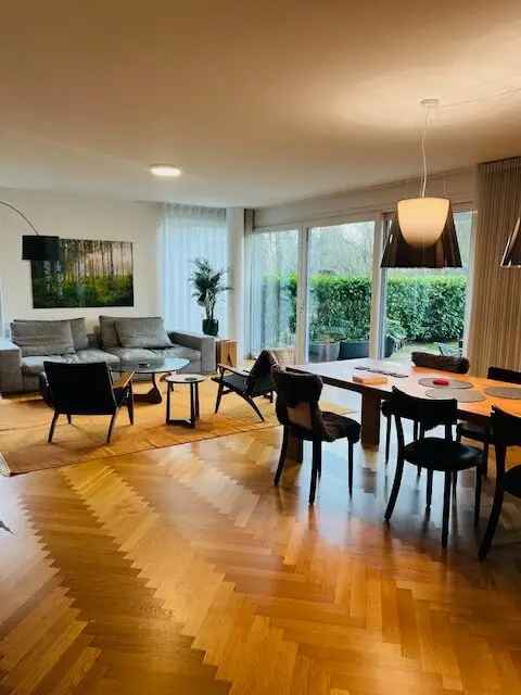 Luxuriöse 4-Zimmer-Wohnung in ruhiger Grünlage mit großem Garten und Terrasse