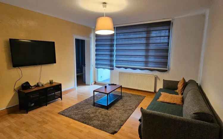 2-Zimmerwohnung mit Internet, Küche, Dusche/Wc, Balkon, Waschmaschine und Parkplatz