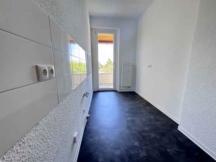 Die frisch sanierte Wohnung sucht einen neuen Mieter