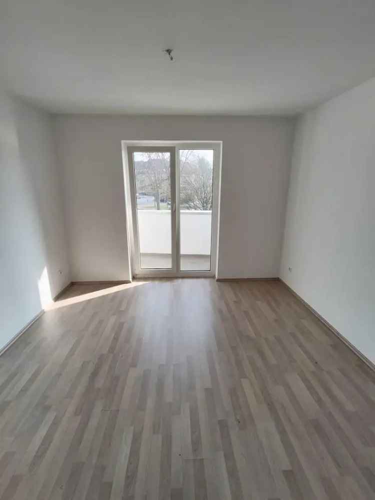Gepflegte 3-Zimmer-ETW mit Aufzug und zwei Balkonen in Haan