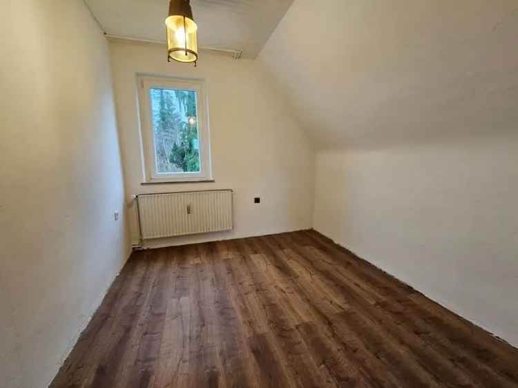 1 Zimmerwohnung zentral gelegen mit Wannenbad