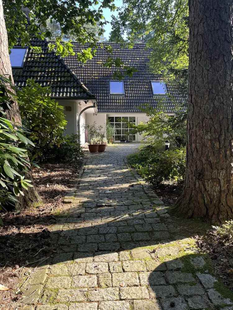 Eine Perle in der Nordheide - Kernsaniertes Landhaus für die große Familie in Bendestorf