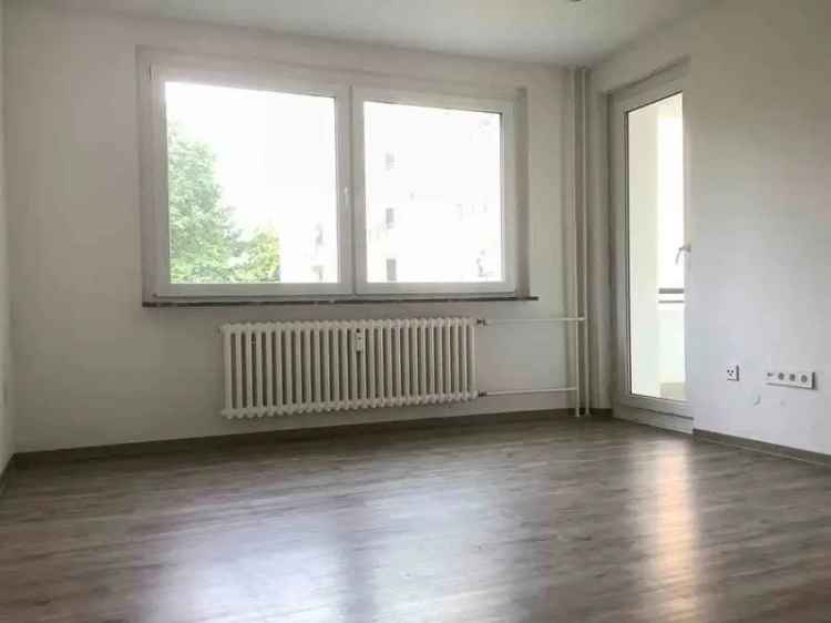 Nimm mich! Ansprechende 2-Zimmer-Wohnung mit Balkon in Baumheide zu vermieten.