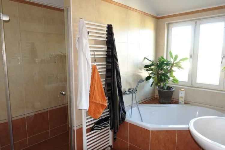 GROßE STILVOLLE MAISONETTEWOHNUNG MIT ATEMBERAUBENDEM SEEBLICK