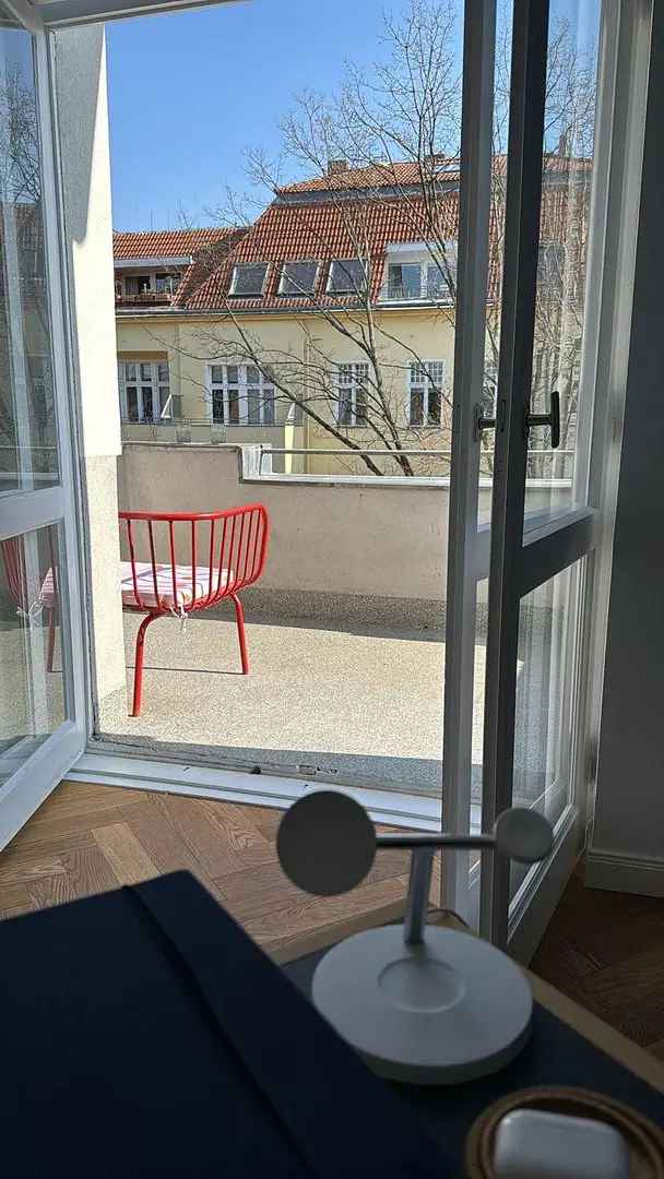 Kernsanierte, helle und ruhige 7-Zi. Altbauwohnung zzgl. 140qm Lager, teilgewerblich mgl.