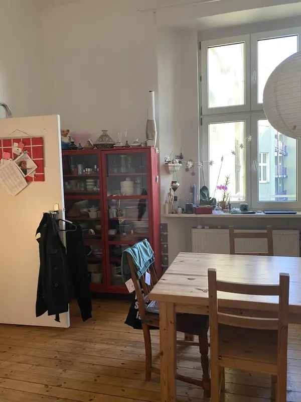 2 Zimmerwohnung mieten in Tempelhof Berlin mit Altbaucharme