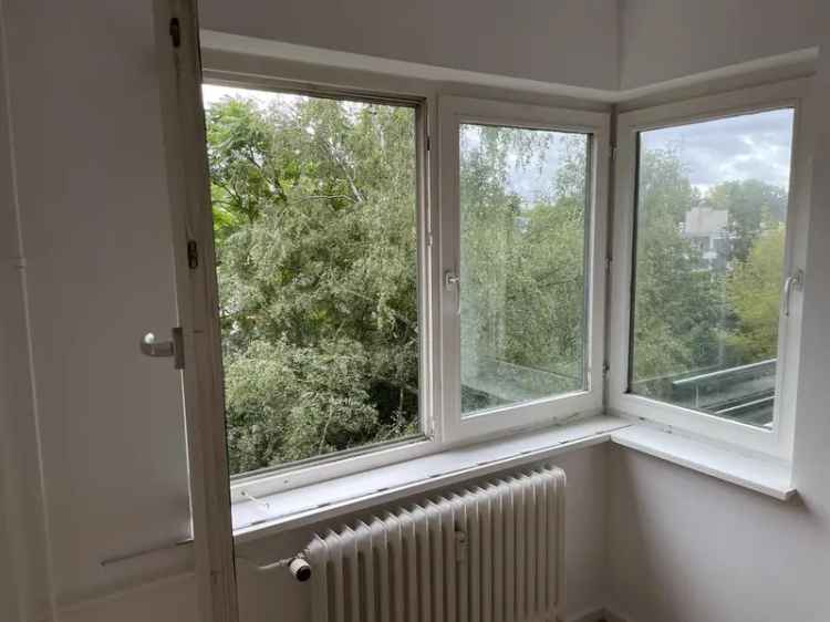 Stilvolle 3-Zimmer Wohnung mit Balkon und TG Platz Erbpacht