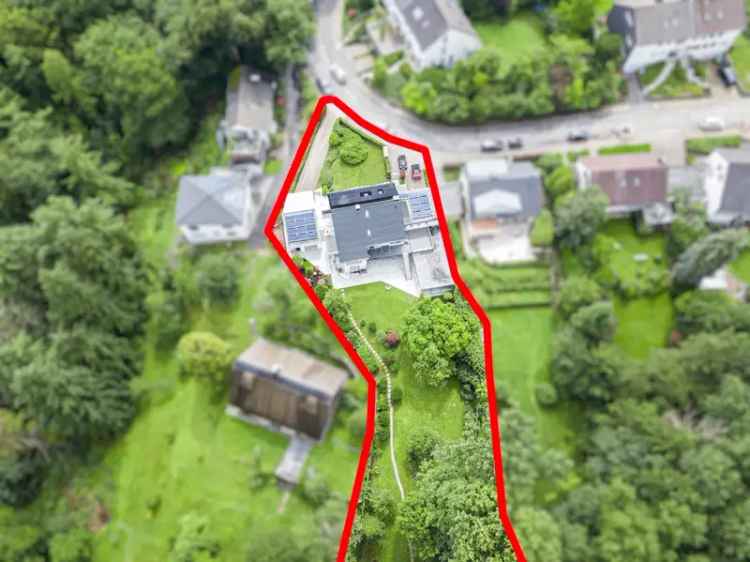 Stilvolle Villa mit Poolhaus in Bredeney 401m² 2 Einheiten