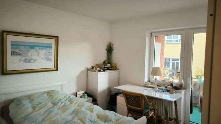 Zwei-Zimmer-Wohnung Bremen Findorff, bezugsfrei, 2 Balkone.