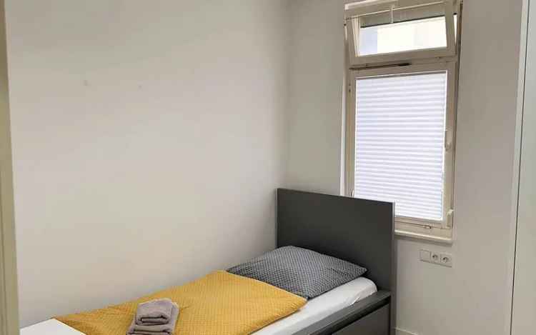 2-Zimmerwohnung mit TV, Internet, Dusche/Wc, Küche, Waschmaschine, Trockner und Parkplatz
