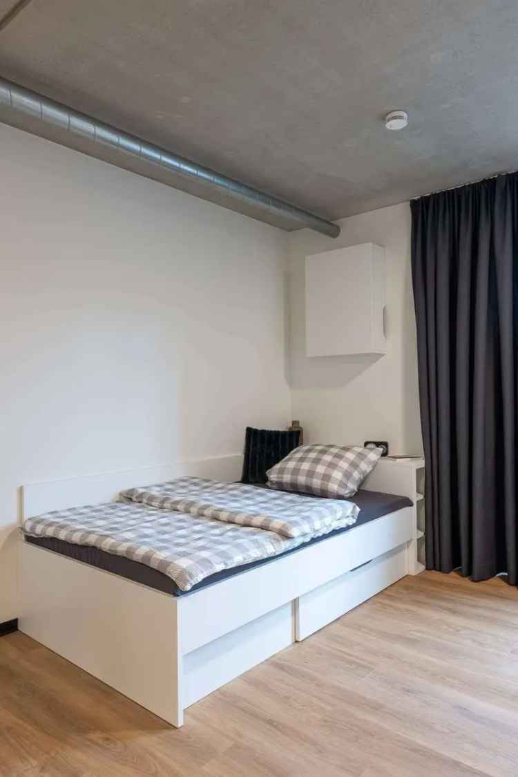 DIE ZIMMEREI | Modern + zentral: Schickes Apartment für Studierende + Auszubildende | Maxi Bude
