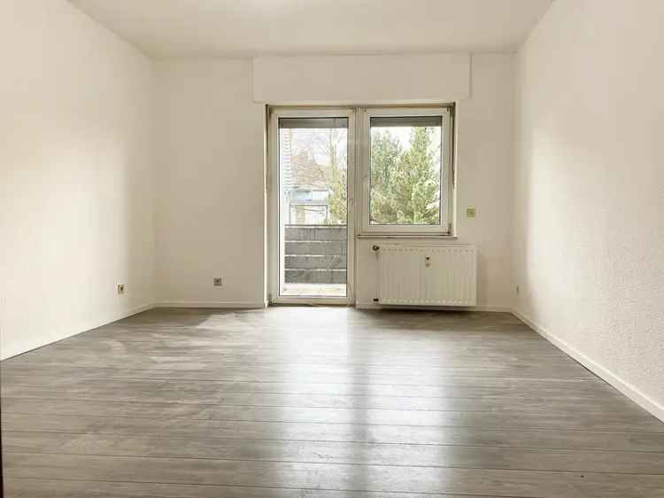 Erstbezug nach Sanierung - 2,5-Zimmer, 1. OG, gehobene Ausstattung, Balkon & Allgemeingarten